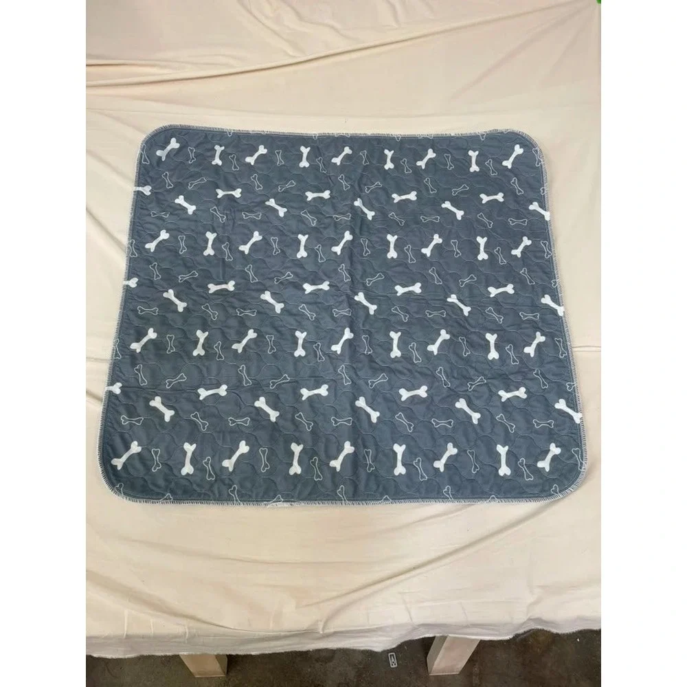 Reusable Washable Pet Training Pad Gray White Dog Bone Pattern Waterproof Mat